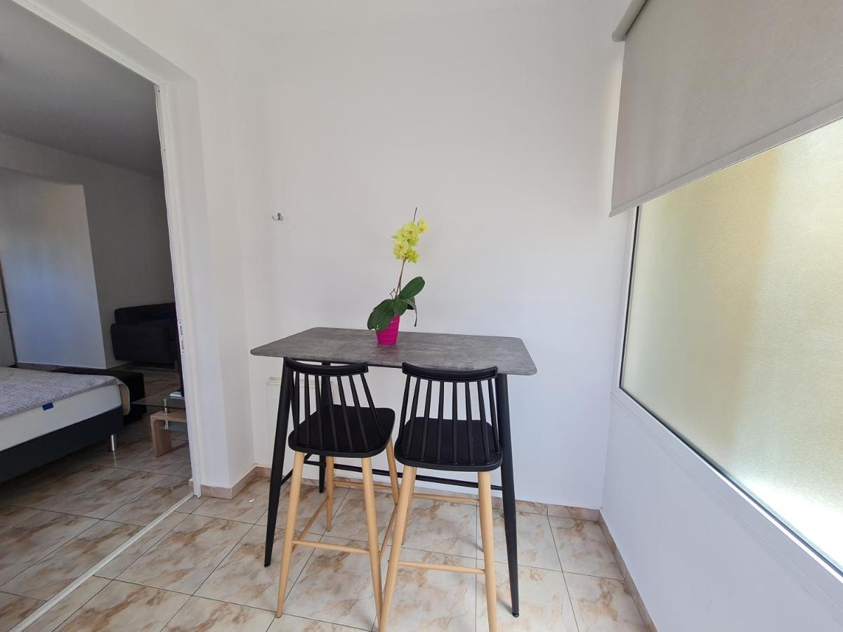 Laertis 2 Complex, Studio Apartment 106 - By Imh Travel & Tours Pafos Dış mekan fotoğraf