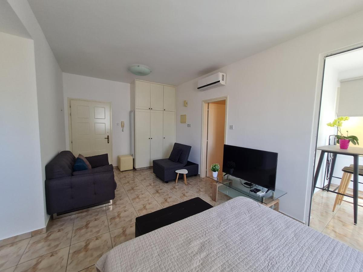 Laertis 2 Complex, Studio Apartment 106 - By Imh Travel & Tours Pafos Dış mekan fotoğraf