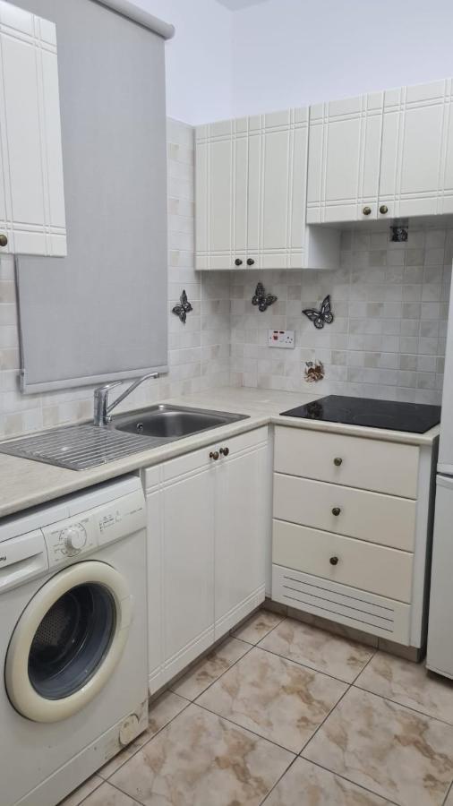Laertis 2 Complex, Studio Apartment 106 - By Imh Travel & Tours Pafos Dış mekan fotoğraf